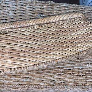 Vintage women’s wicker clutch purse